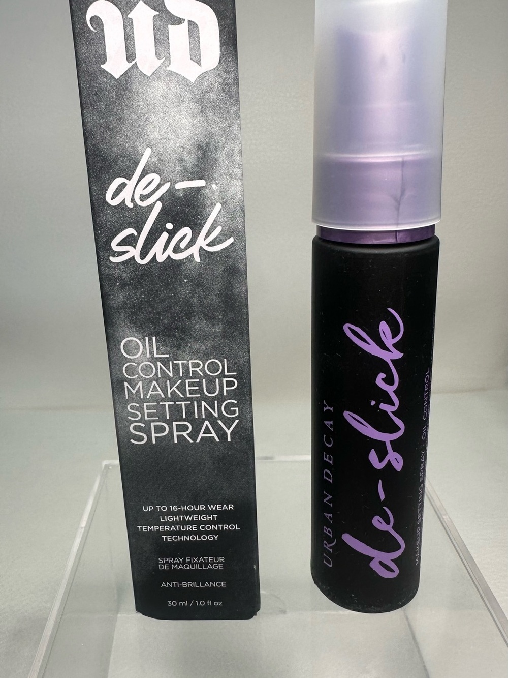 Urban Decay De-Slick Oil Control Setting Spray — Black with Purple Accents